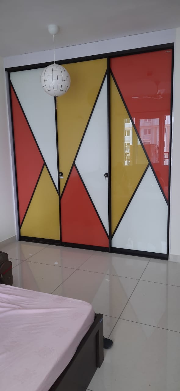 lacquer-glass-wardrobe-dealers-manufacturers-in-gurgaon-gurugram-india-top-dealers-manufacturers-in-gurgaon